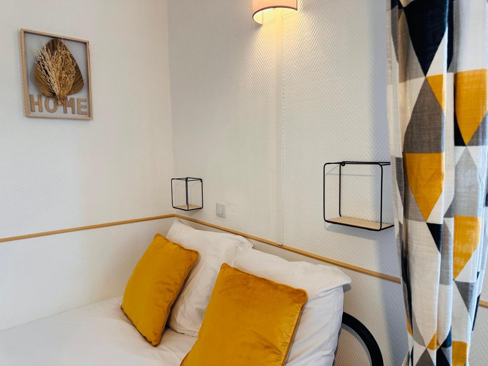 Orleans Centre Proche Gare - Appartement Fonctionnel Residence Calme Parking Prive Gratuit - Le Central Elegance Eksteriør billede