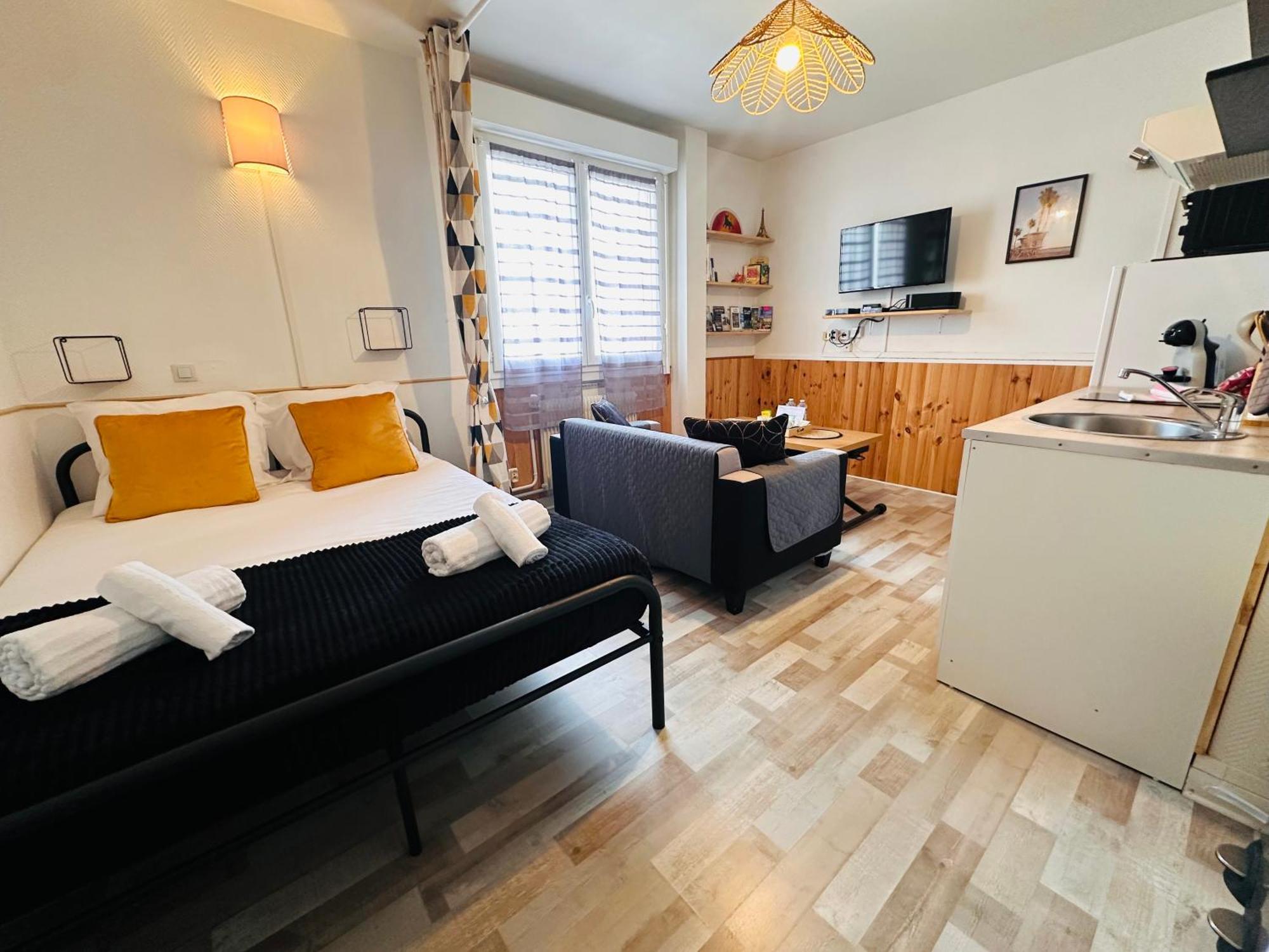 Orleans Centre Proche Gare - Appartement Fonctionnel Residence Calme Parking Prive Gratuit - Le Central Elegance Eksteriør billede